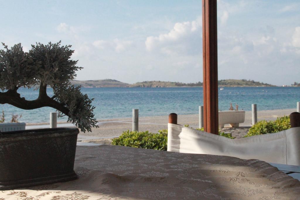 Foca Kumsal Hotel Luaran gambar